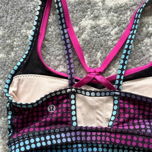 LULULEMON Raspberry Cosmic Dot White Multi Black Sweaty Endeavor Bra Size 4 - Picture 3 of 4